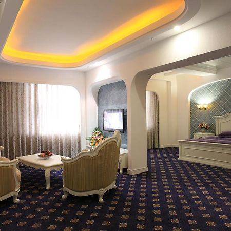 Zhuhai Rongfeng Hotel Exterior photo